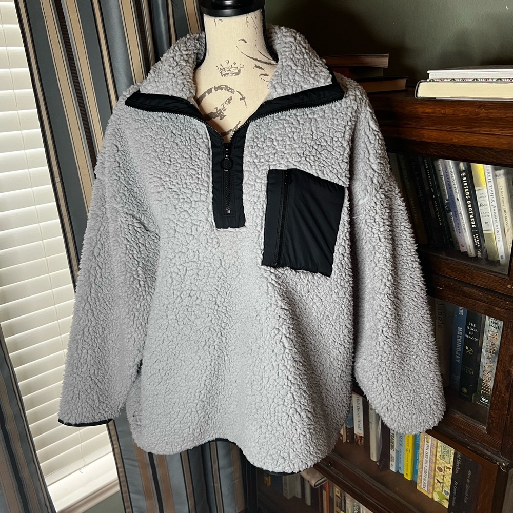 Lou &Grey Sherpa Pullover